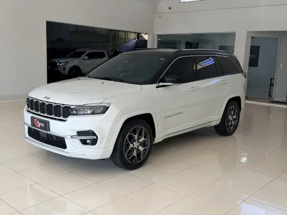 JEEP COMMANDER 1.3 T270 TURBO FLEX OVERLAND AT6 JEEP COMMANDER 1.3 T270 TURBO FLEX OVERLAND AT6