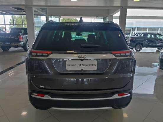 JEEP-COMMANDER-2024