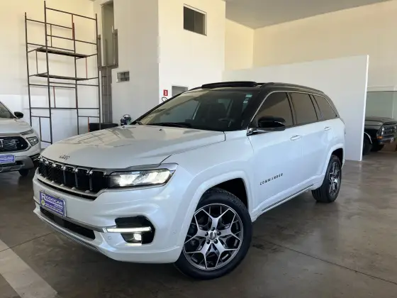 JEEP COMMANDER 2.0 TD380 TURBO DIESEL OVERLAND AT9 JEEP COMMANDER 2.0 TD380 TURBO DIESEL OVERLAND AT9
