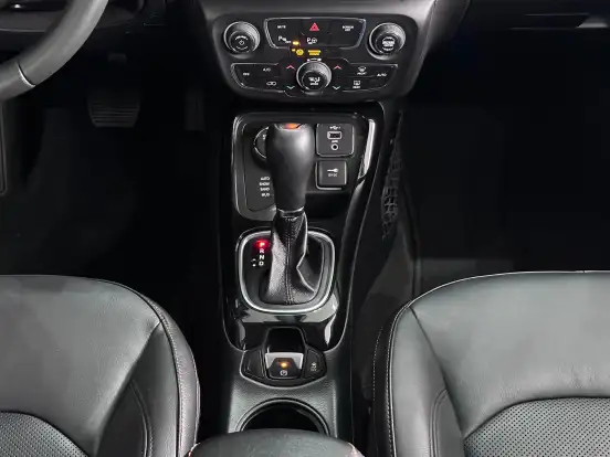 JEEP-COMPASS-2.0 16V DIESEL LIMITED 4X4 AUTOMÁTICO JEEP-COMPASS-2020