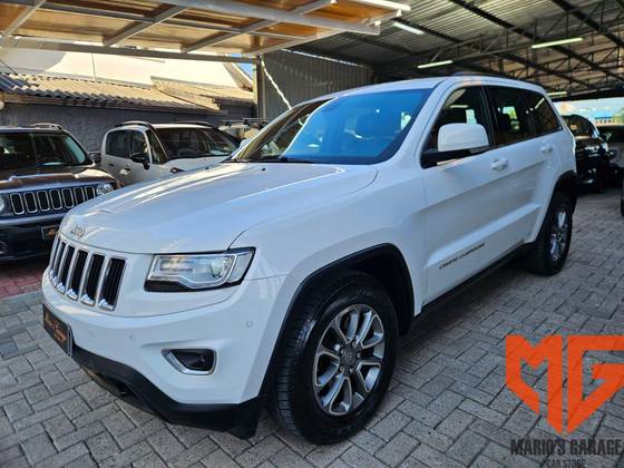 JEEP GRAND CHEROKEE 3.6 LAREDO 4X4 V6 24V GASOLINA 4P AUTOMÁTICO