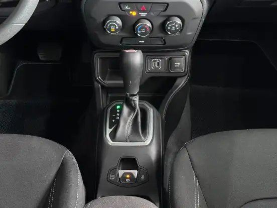 JEEP-RENEGADE-2023