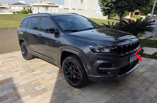 JEEP-COMMANDER-2024