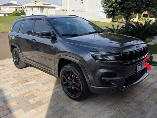 JEEP-COMMANDER-2.0 HURRICANE 4 TURBO GASOLINA BLACKHAWK AT9 JEEP-COMMANDER-2024