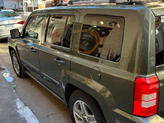 JEEP-PATRIOT-2.4 LIMITED 4X2 16V GASOLINA 4P AUTOMÁTICO JEEP-PATRIOT-2007