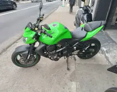 KAWASAKI Z-750 KAWASAKI Z-750