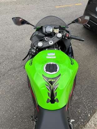 KAWASAKI-NINJA ZX-6R KRT-2022