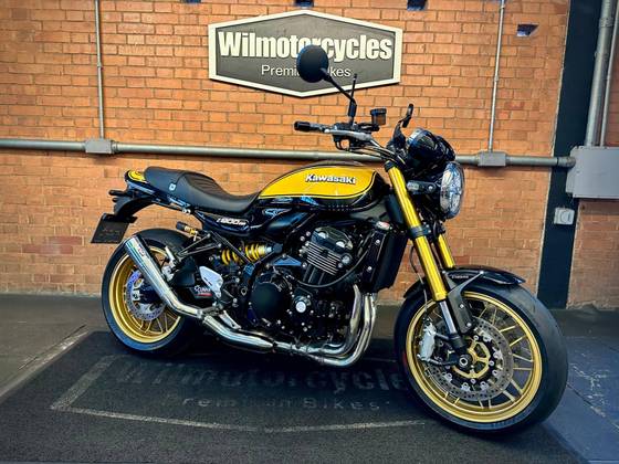 KAWASAKI Z900 R EDITION 