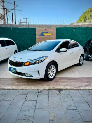 KIA CERATO 1.6 SX 16V FLEX 4P AUTOMÁTICO KIA CERATO 1.6 SX 16V FLEX 4P AUTOMÁTICO