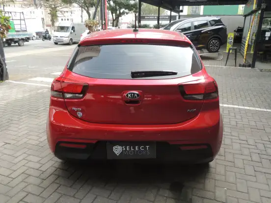 KIA-RIO-2020