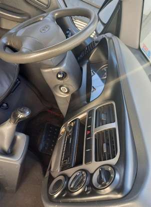 KIA-BONGO-2009