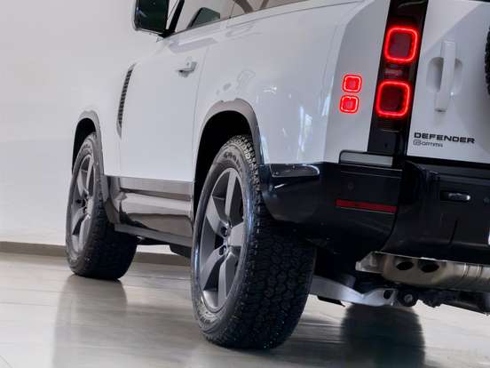 LAND ROVER-DEFENDER-2025