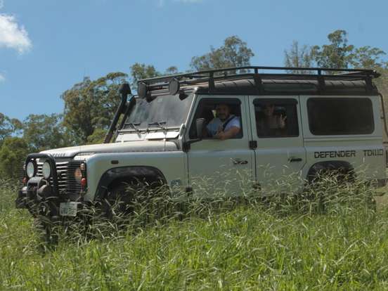 LAND ROVER-DEFENDER-2.5 CSW 110 4X4 TURBO DIESEL 4P MANUAL LAND ROVER-DEFENDER-2003