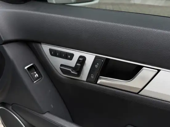 MERCEDES-BENZ-C 250-2013
