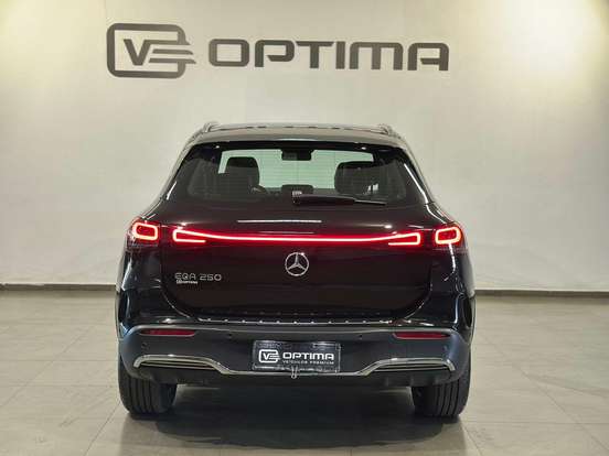 MERCEDES-BENZ-EQA 250-2022