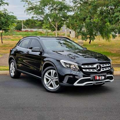 MERCEDES-BENZ-GLA 200-2018
