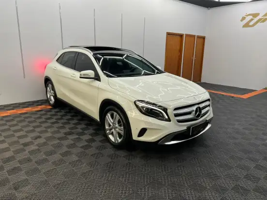 MERCEDES-BENZ-GLA 250-2015