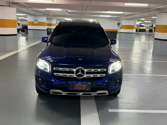 MERCEDES-BENZ-GLB 200-2020