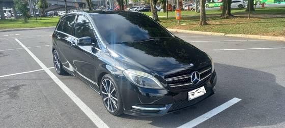 MERCEDES-BENZ B 200 1.6 SPORT TURBO GASOLINA 4P AUTOMÁTICO