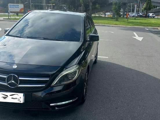 MERCEDES-BENZ-B 200-1.6 SPORT TURBO GASOLINA 4P AUTOMÁTICO MERCEDES-BENZ-B 200-2012