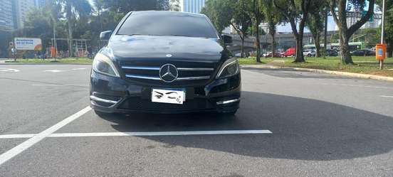 MERCEDES-BENZ-B 200-2012