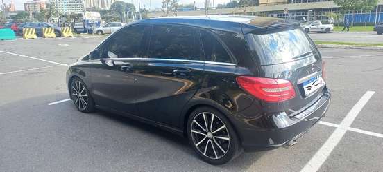 MERCEDES-BENZ-B 200-2012