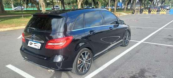 MERCEDES-BENZ-B 200-2012