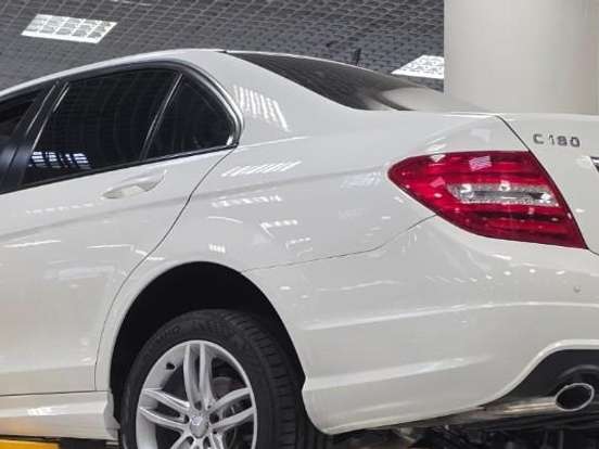 MERCEDES-BENZ-C 180-1.6 CGI SPORT 16V TURBO GASOLINA 4P AUTOMÁTICO MERCEDES-BENZ-C 180-2013