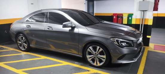 MERCEDES-BENZ-CLA 200-2017