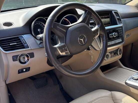 MERCEDES-BENZ-ML 350-3.0 BLUETEC V6 DIESEL 4P AUTOMÁTICO MERCEDES-BENZ-ML 350-2015