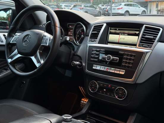 MERCEDES-BENZ-ML 350-3.0 BLUETEC V6 DIESEL 4P AUTOMÁTICO MERCEDES-BENZ-ML 350-2014