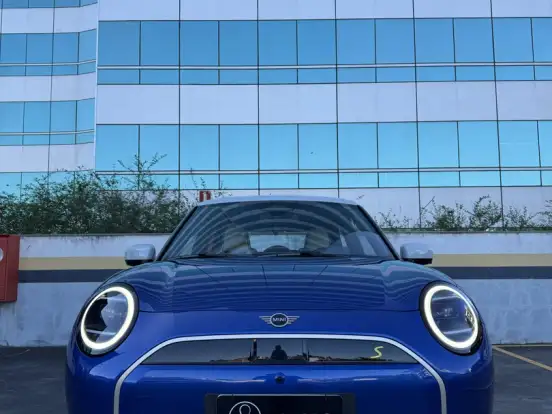 MINI-COOPER-SE TOP 2P ELÉTRICO MINI-COOPER-2024