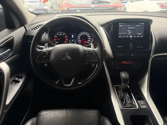 MITSUBISHI-ECLIPSE CROSS-2024