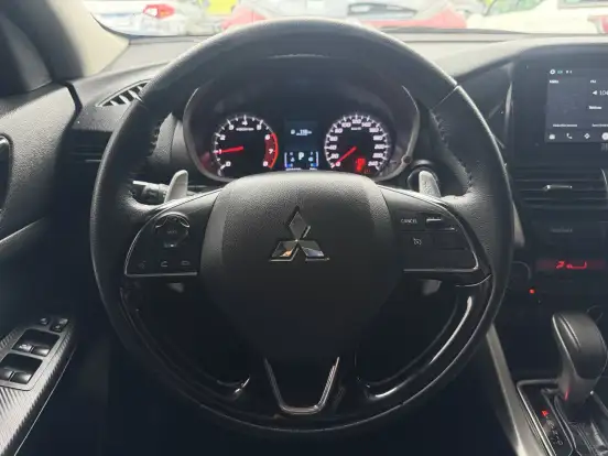 MITSUBISHI-ECLIPSE CROSS-2024