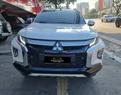 MITSUBISHI L200 TRITON 2.4 16V TURBO DIESEL SPORT HPE-S CD 4P 4X4 AUTOMÁTICO MITSUBISHI L200 TRITON 2.4 16V TURBO DIESEL SPORT HPE-S CD 4P 4X4 AUTOMÁTICO