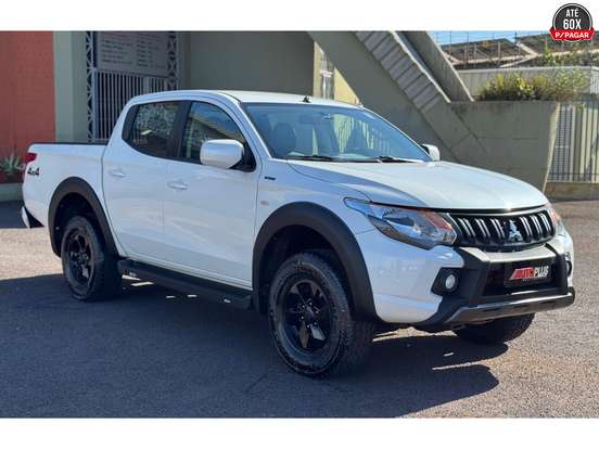 MITSUBISHI-L200 TRITON-2.4 16V TURBO DIESEL OUTDOOR GLX CD 4X4 MANUAL MITSUBISHI-L200 TRITON-2023