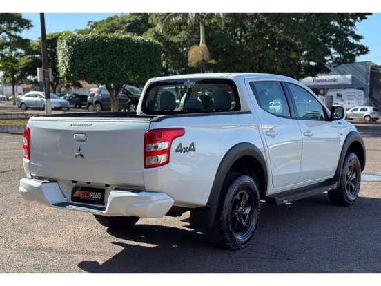 MITSUBISHI-L200 TRITON-2023