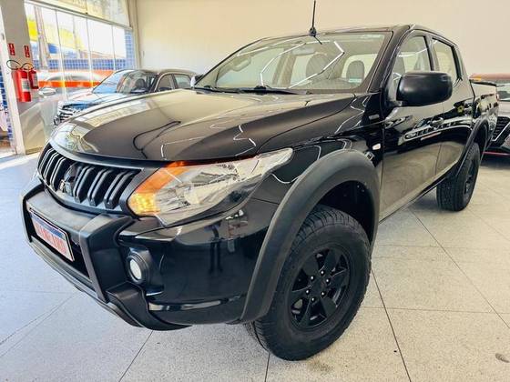 MITSUBISHI L200 TRITON 2.4 16V TURBO DIESEL OUTDOOR GLX CD 4X4 MANUAL