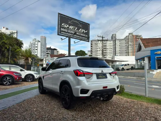 MITSUBISHI OUTLANDER SPORT 2.0 MIVEC FLEX HPE AWD AUTOMÁTICO