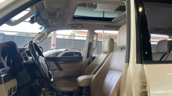 MITSUBISHI-PAJERO FULL-3.8 HPE 4X4 V6 24V GASOLINA 4P AUTOMÁTICO MITSUBISHI-PAJERO FULL-2014
