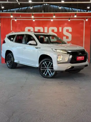 MITSUBISHI PAJERO SPORT 2.4 16V MIVEC TURBO DIESEL LEGEND AWD AUTOMÁTICO MITSUBISHI PAJERO SPORT 2.4 16V MIVEC TURBO DIESEL LEGEND AWD AUTOMÁTICO