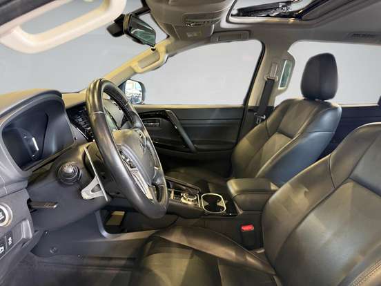 MITSUBISHI-PAJERO SPORT-2023