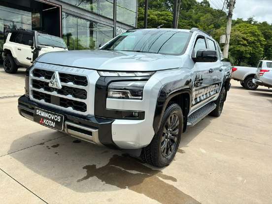 MITSUBISHI-TRITON-2.4 BITURBO DIESEL CD KATANA 4X4 AUTOMÁTICO MITSUBISHI-TRITON-2025