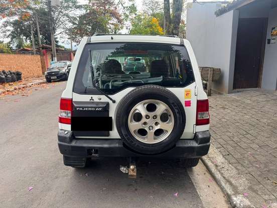 MITSUBISHI-PAJERO IO-1.8 SE 4X4 16V GASOLINA 4P AUTOMÁTICO MITSUBISHI-PAJERO IO-2000