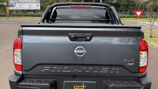 NISSAN-FRONTIER-2024