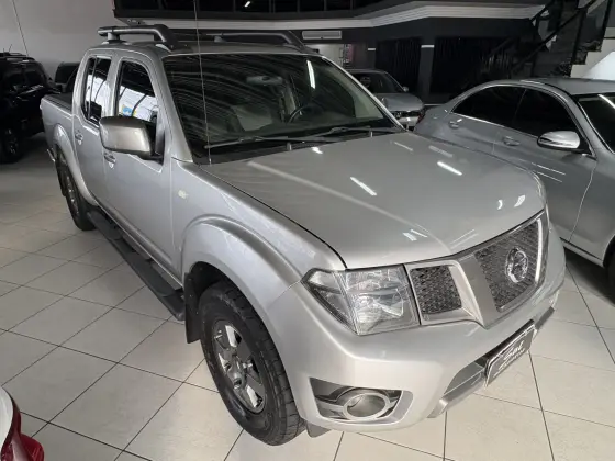 NISSAN FRONTIER 2.5 SV ATTACK 4X4 CD TURBO ELETRONIC DIESEL 4P AUTOMÁTICO NISSAN FRONTIER 2.5 SV ATTACK 4X4 CD TURBO ELETRONIC DIESEL 4P AUTOMÁTICO
