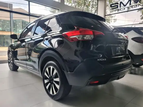 NISSAN-KICKS-2020