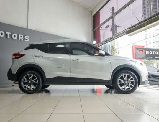 NISSAN-KICKS-2017
