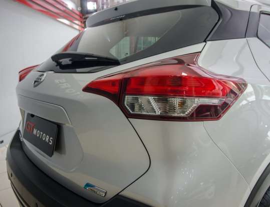NISSAN-KICKS-2017