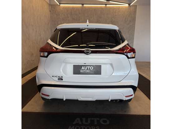 NISSAN-KICKS-2024